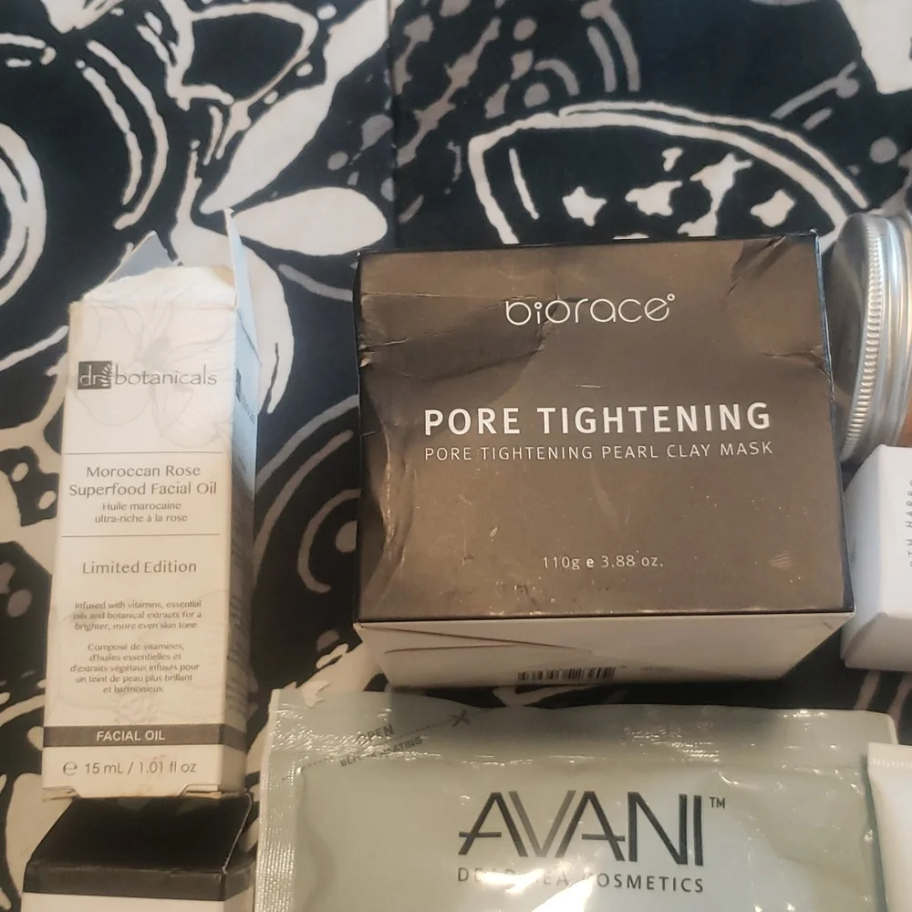 Beauty Bundle - Picture 4 of 5